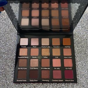Eyeshadow palette